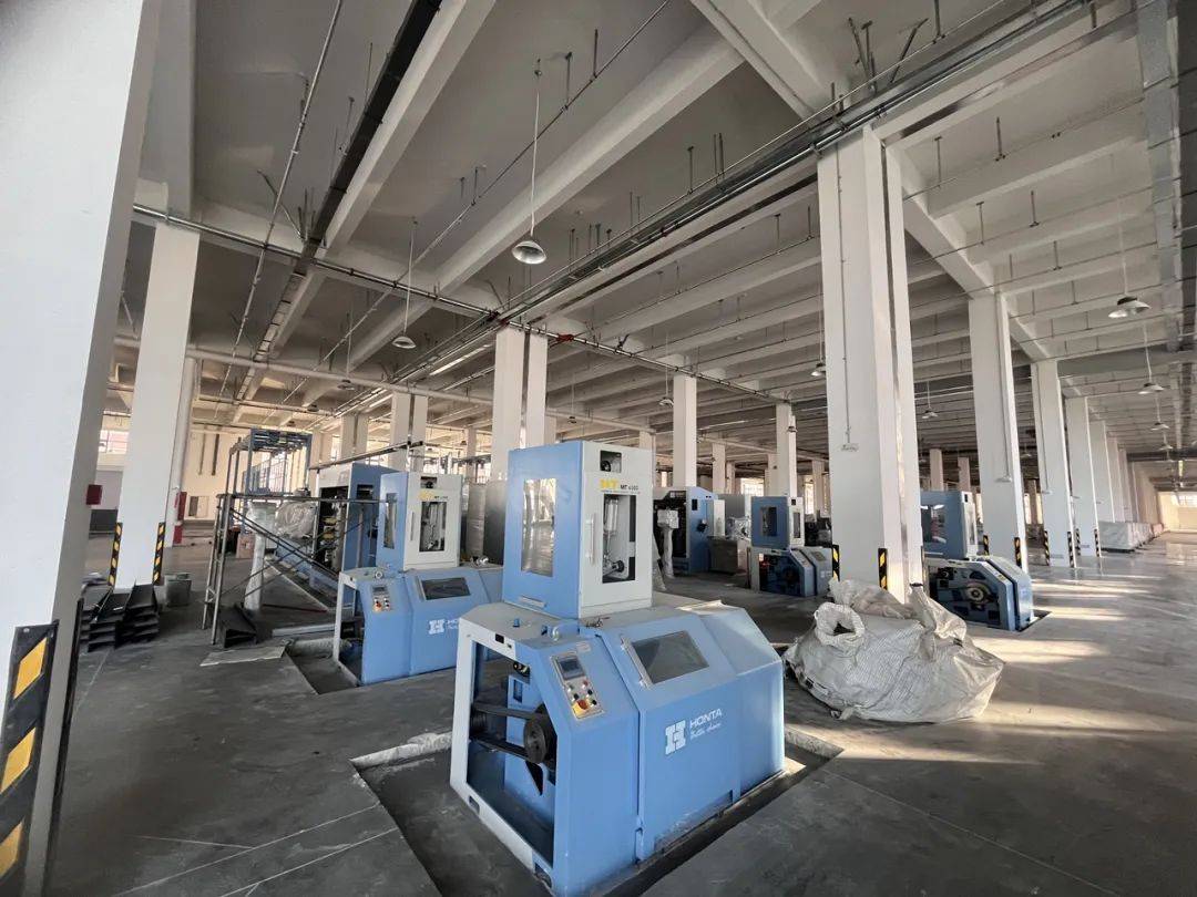 泓淋电力：公司已与部分大型客户签订铜价联动模式的销售合同