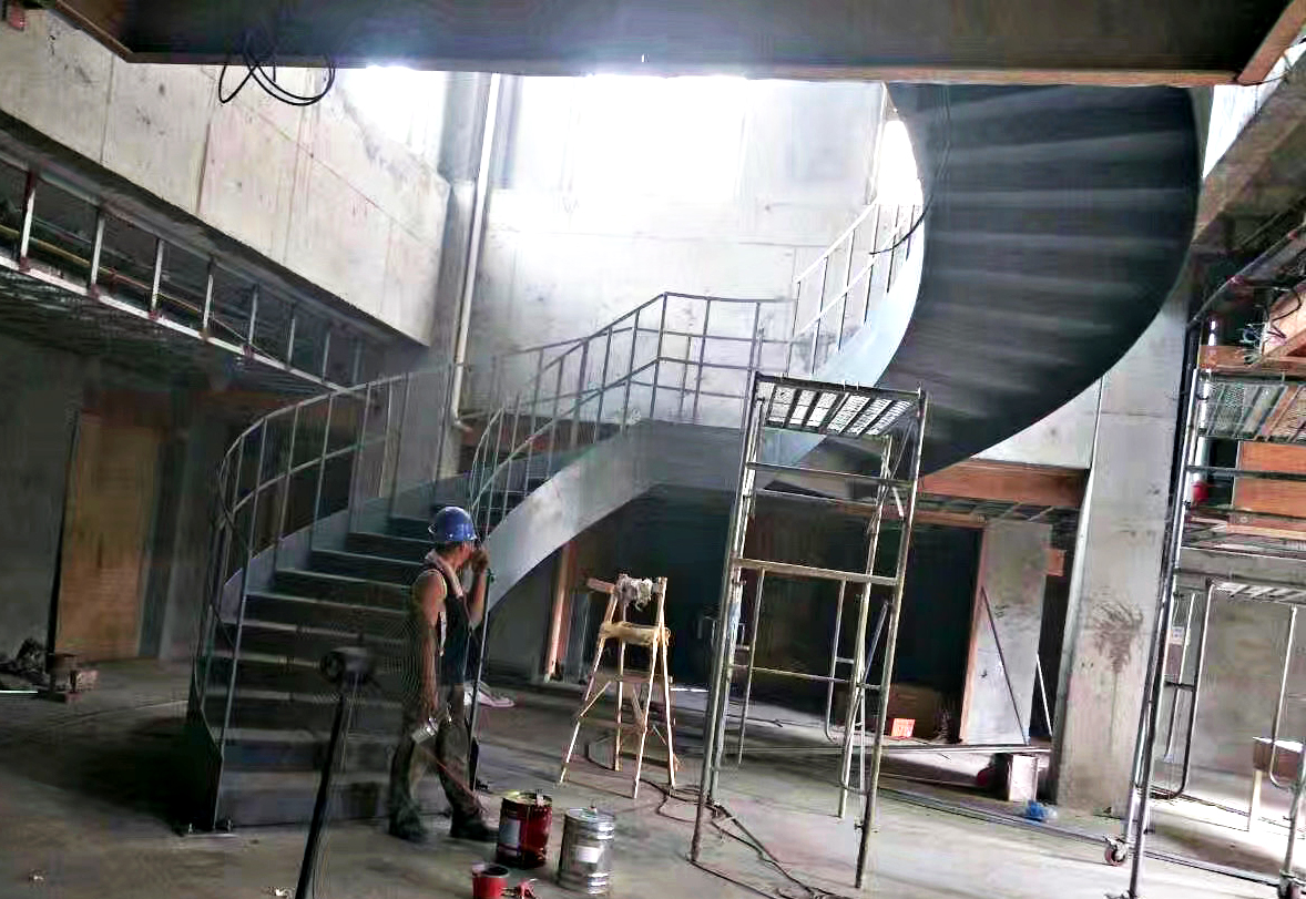 金 螳 螂获得实用新型专利授权：“立体悬空楼梯用装配安装组件及安装系统”