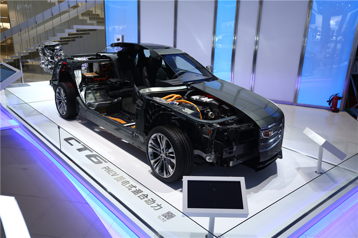 上汽集团获得外观设计专利授权：“汽车后门板”