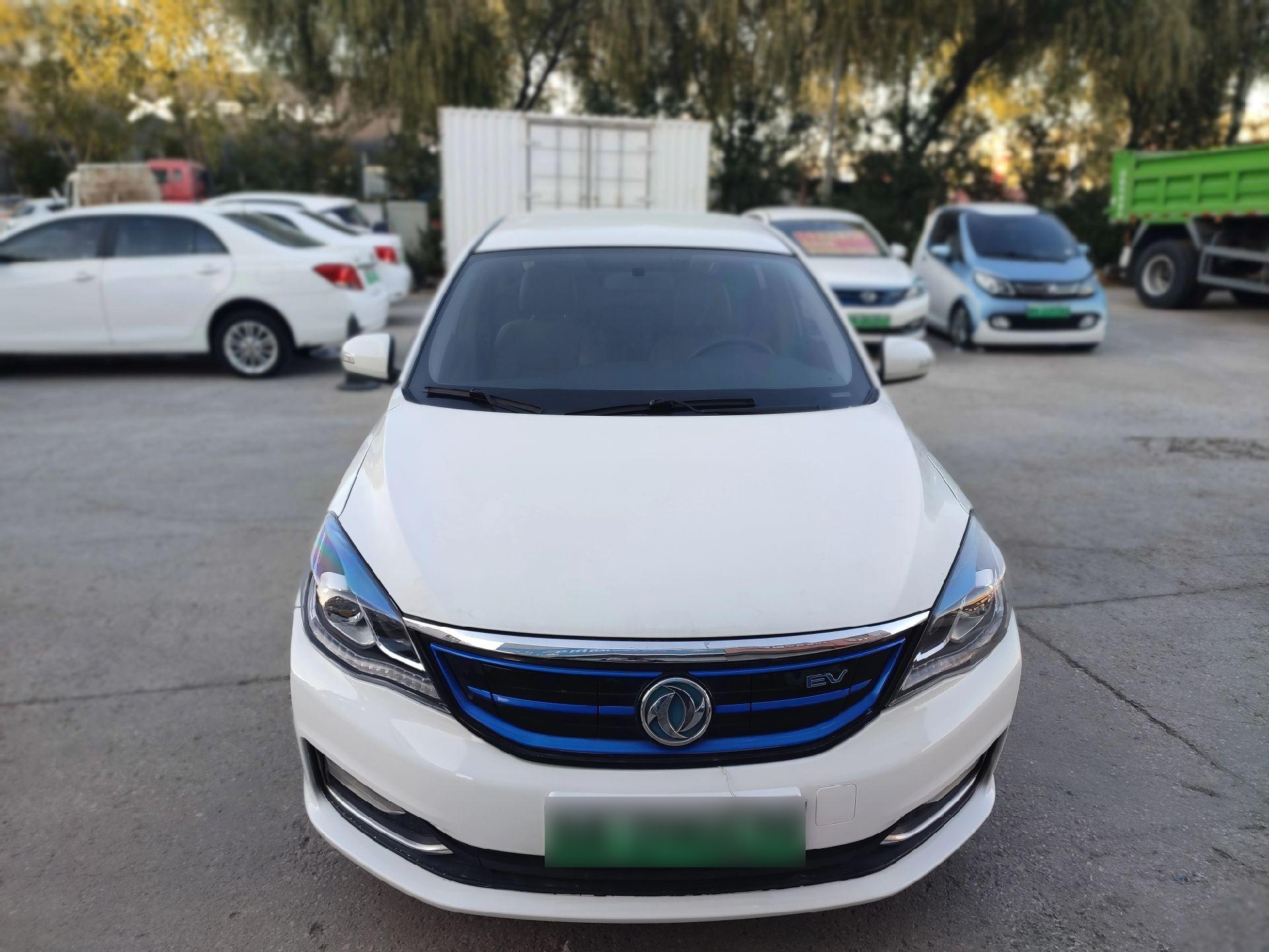 宁德时代纳电池首搭乘用车,首款车型为长安欧尚520