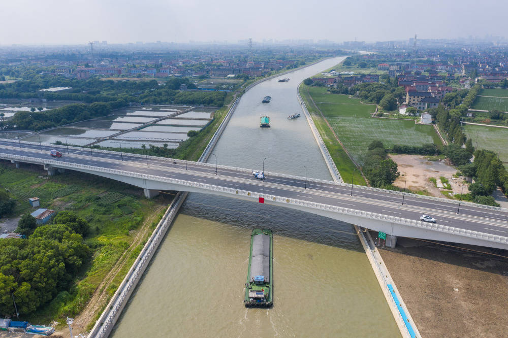 人机协同，他们给水下桥梁“做体检”