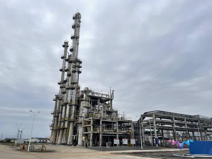 奥克股份：公司高度关注公司聚乙二醇产品在潜在新领域的应用发展