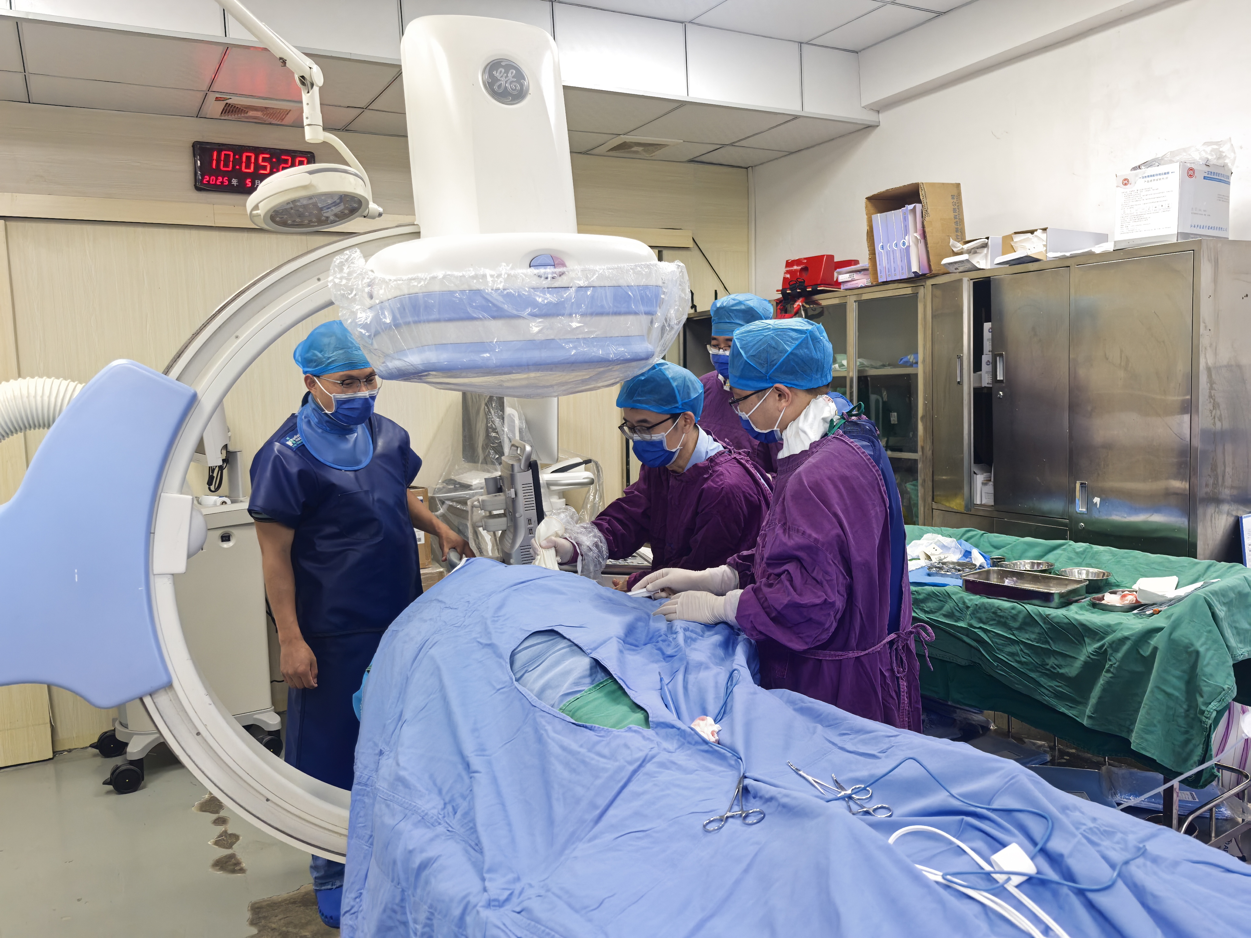 北京友谊医院顺利完成首例机器人辅助下冠状动脉介入手术