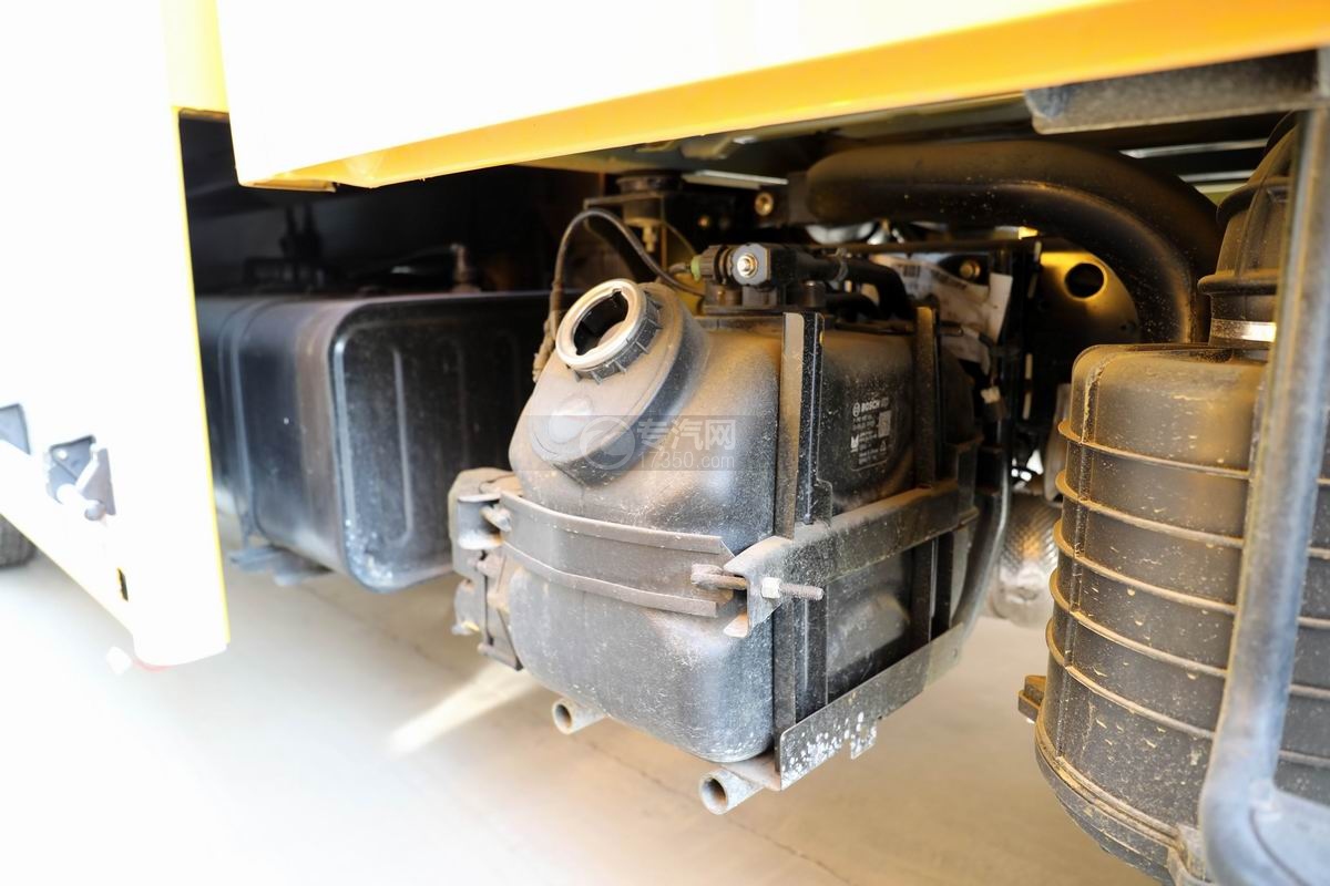 江铃汽车获得实用新型专利授权:“一种尿素箱保护罩、尿素箱和汽车”