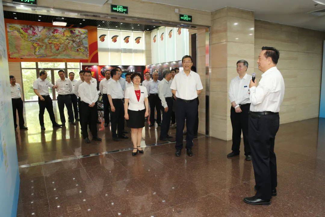 他们,将影响你的生意和生活|教育部部长怀进鹏