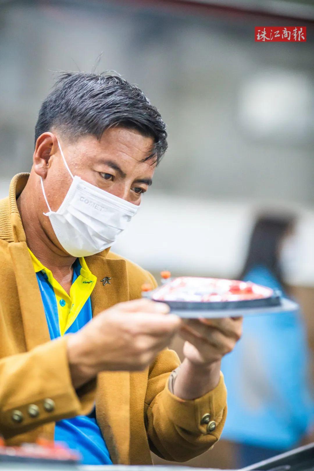 新宝股份获得外观设计专利授权:“煮蛋器(EB1013-UL)”