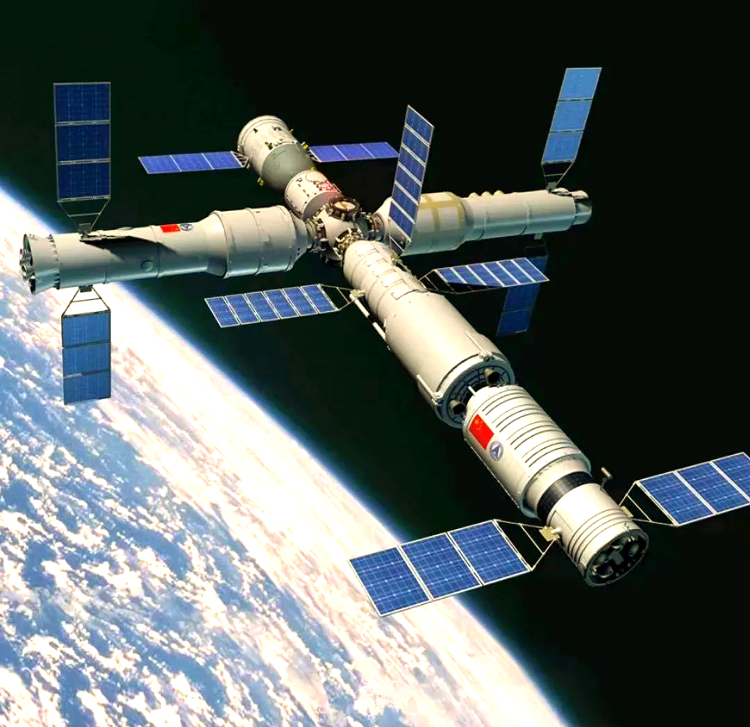 在“宇宙第一大站”见证2026年春运：那些奔波中的努力与期盼｜故乡里的中国